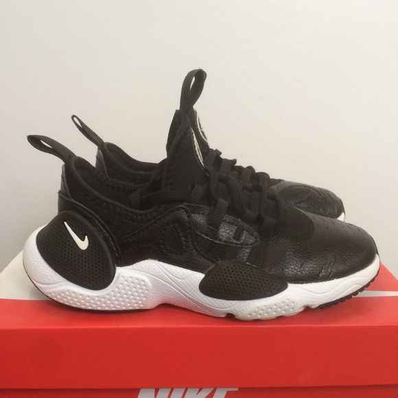 SOLD Nike Huarache Size 11c - Picture 5 of 7